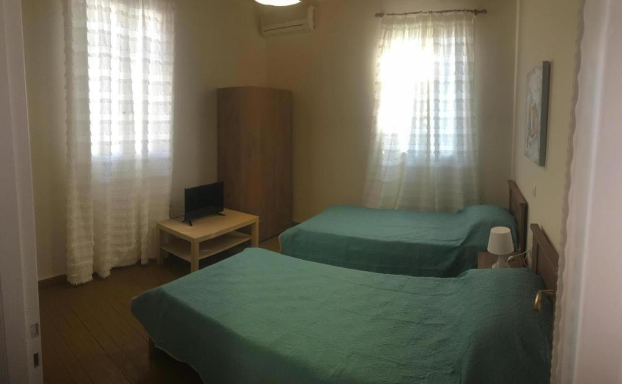 Kontos-Traditional House In Andros Beach エクステリア 写真